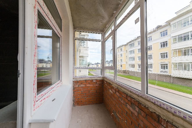 Соединять балкон с комнатой или кухней можно не всегда
